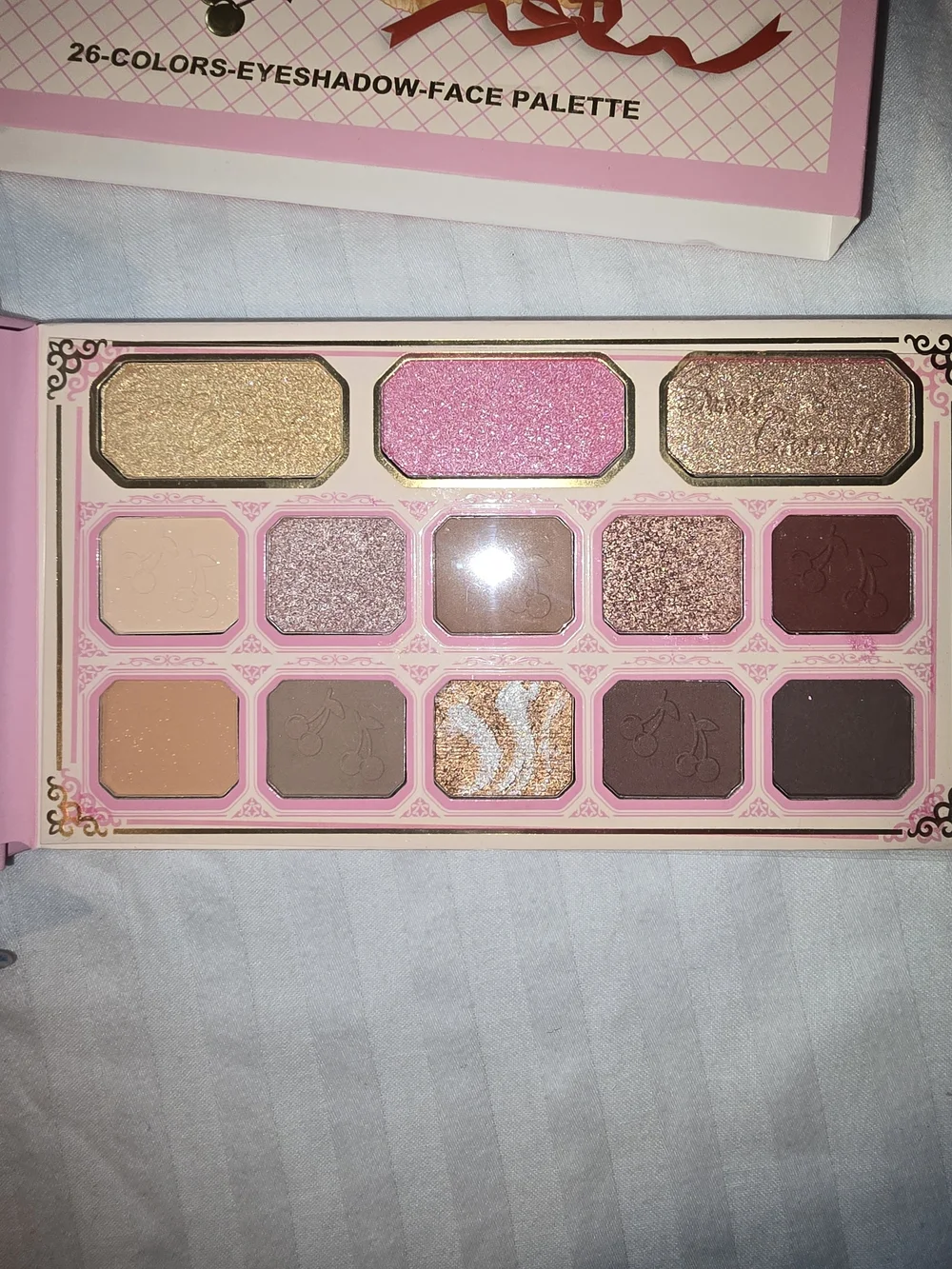Sweet Cherry Pie 26-Color Eyeshadow Palette - Pink